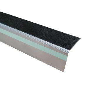Nez de marche antidérapant intérieur et extérieur 60 x 46 mm